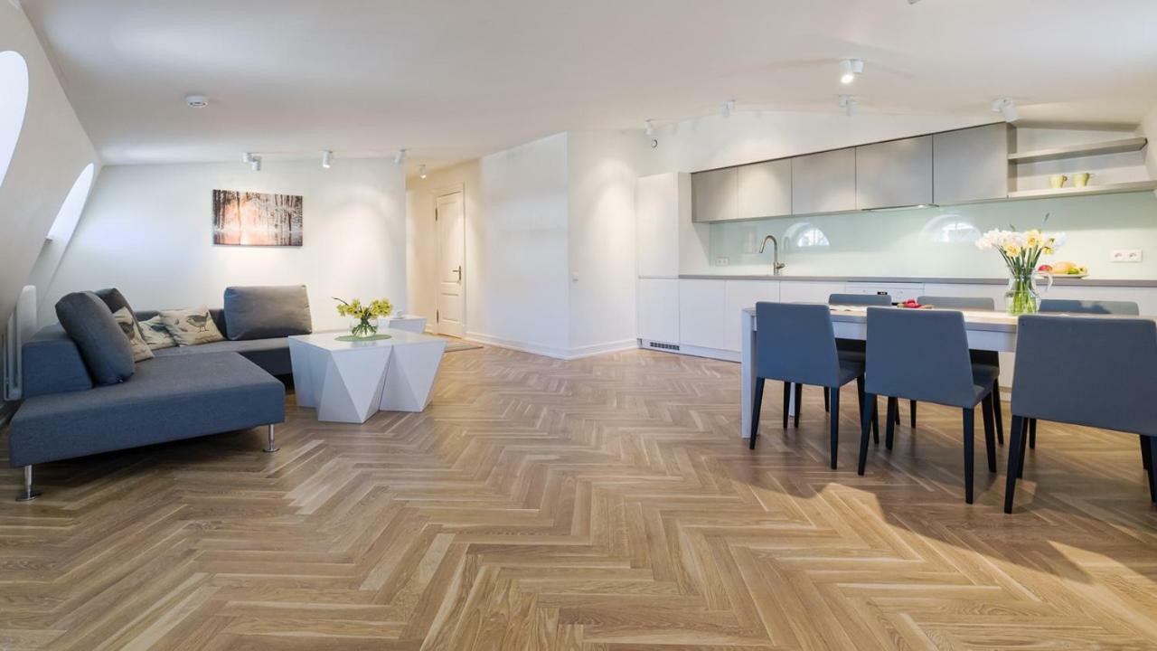 Great Apartament In A Heart Of تالين المظهر الخارجي الصورة