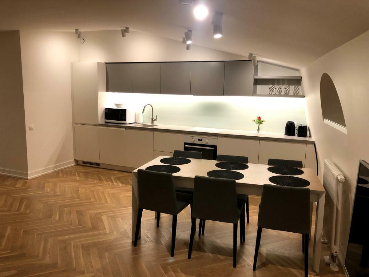Great Apartament In A Heart Of تالين المظهر الخارجي الصورة