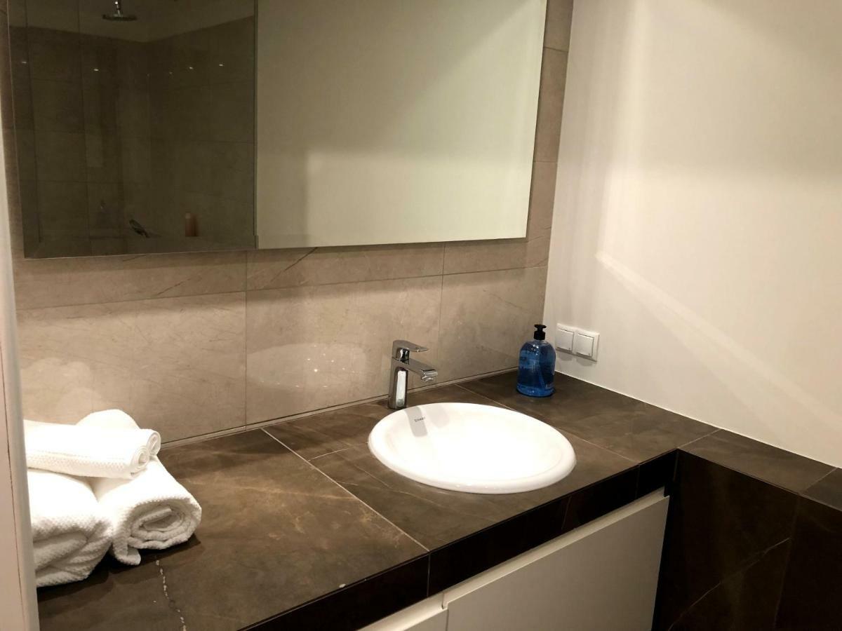 Great Apartament In A Heart Of تالين المظهر الخارجي الصورة